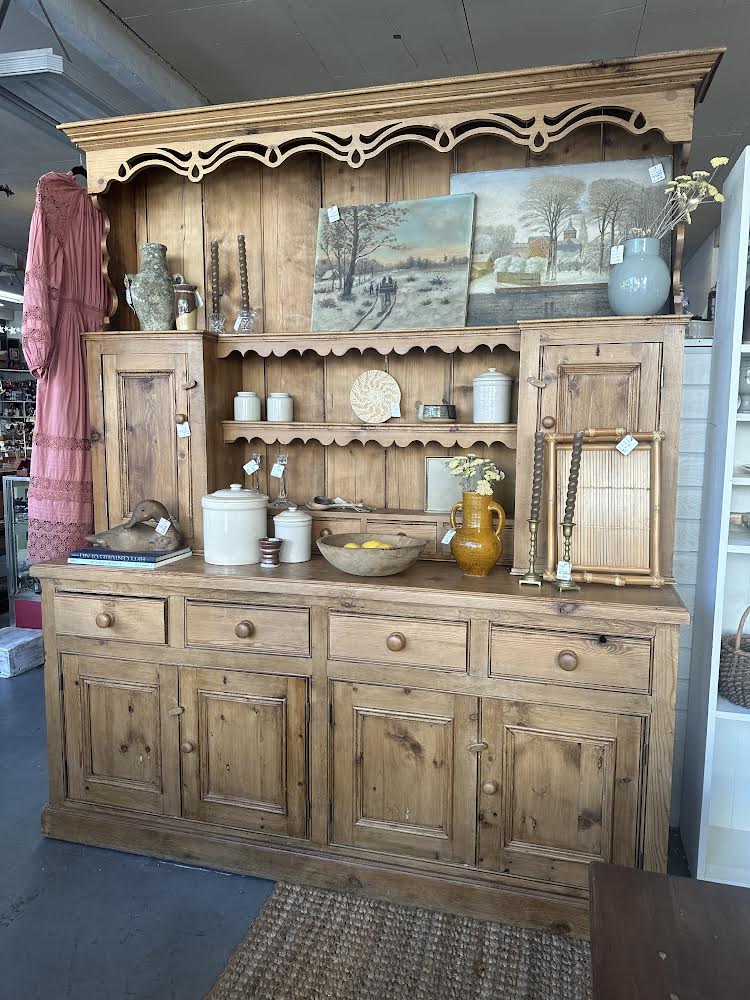 IMG 6739 - Kuzak's Closet Collective Pop-Up Vendor Feature: Q&A with Happy Hoes Attic and Heritage Hause Interiors